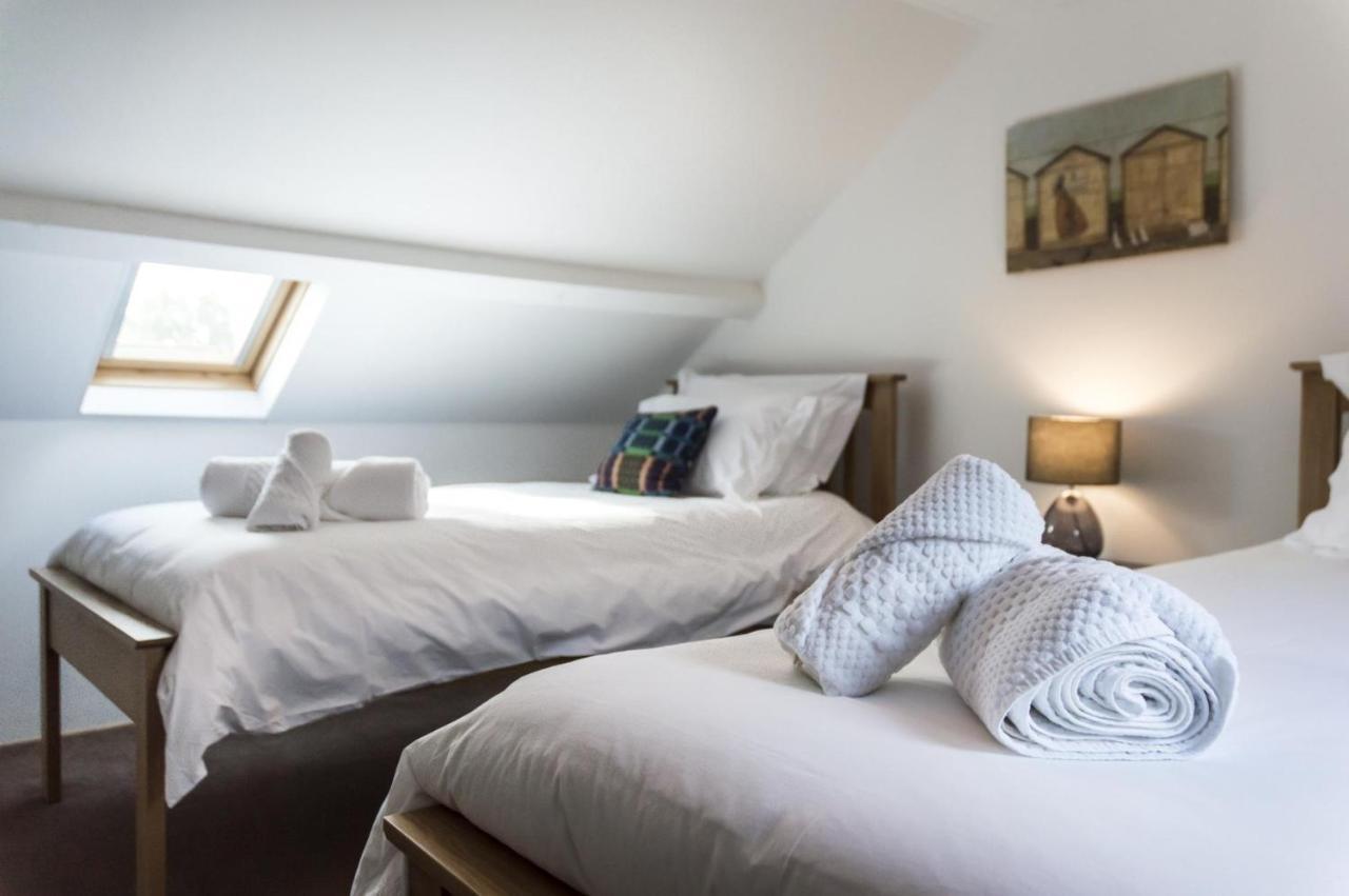 Foxglove - Luxurious Barn Conversion - Blossom Farm Johnston Exterior photo